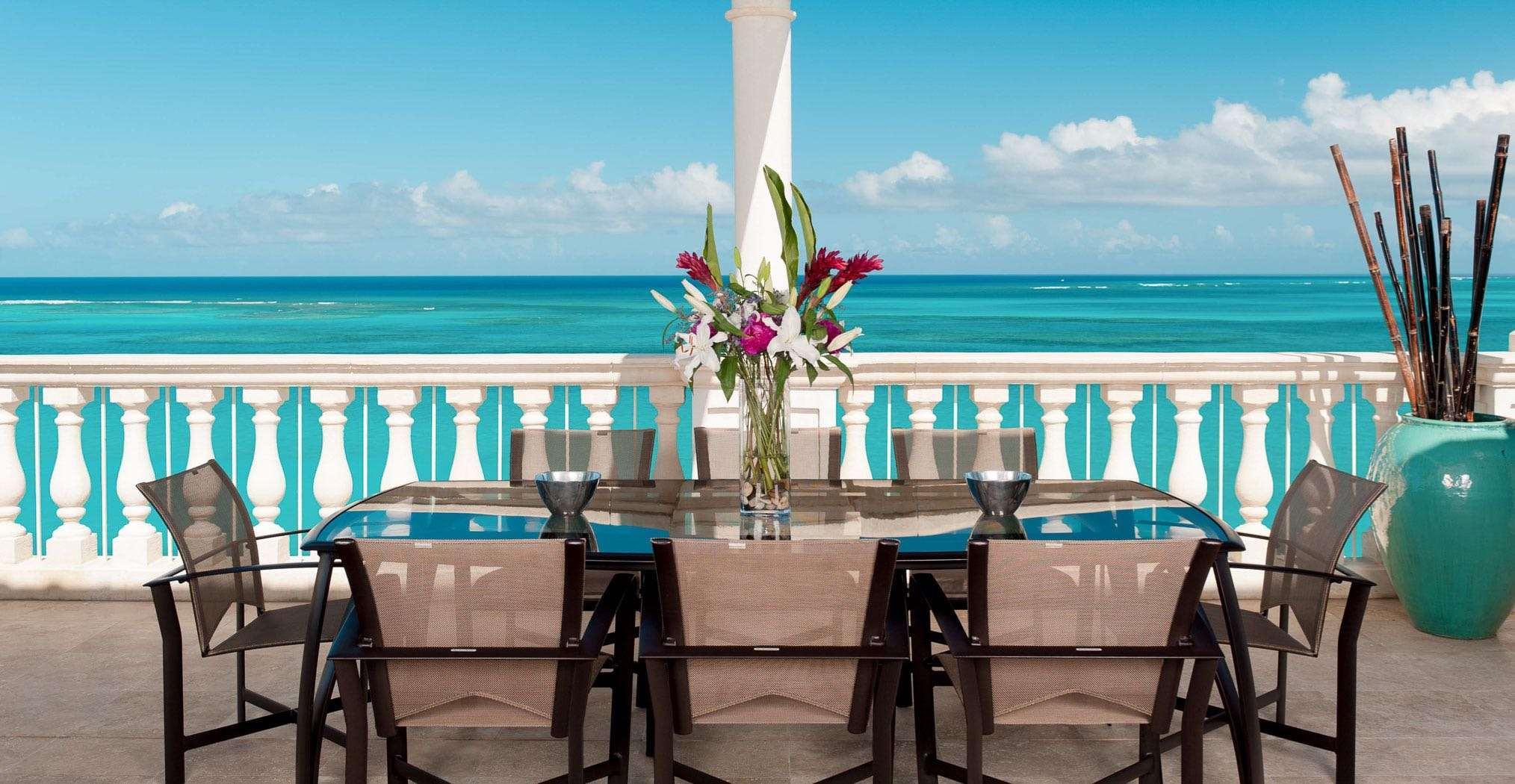 Hotel The Regent Grand Grace Bay Exteriér fotografie