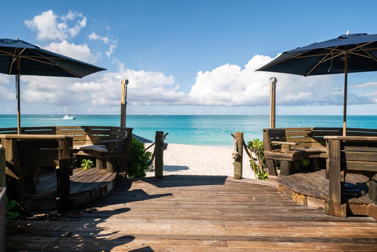 Hotel The Regent Grand Grace Bay Exteriér fotografie
