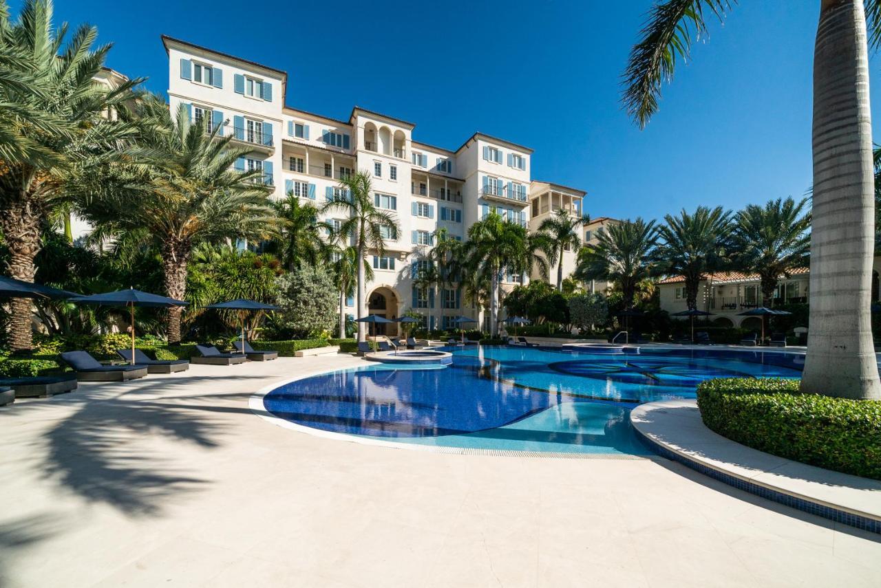 Hotel The Regent Grand Grace Bay Exteriér fotografie